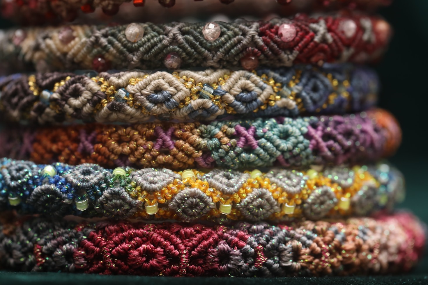 Comment le Kumihimo transforme l’artisanat en élégance